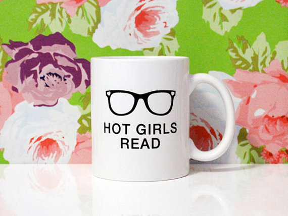 Hot Girls Read Mug